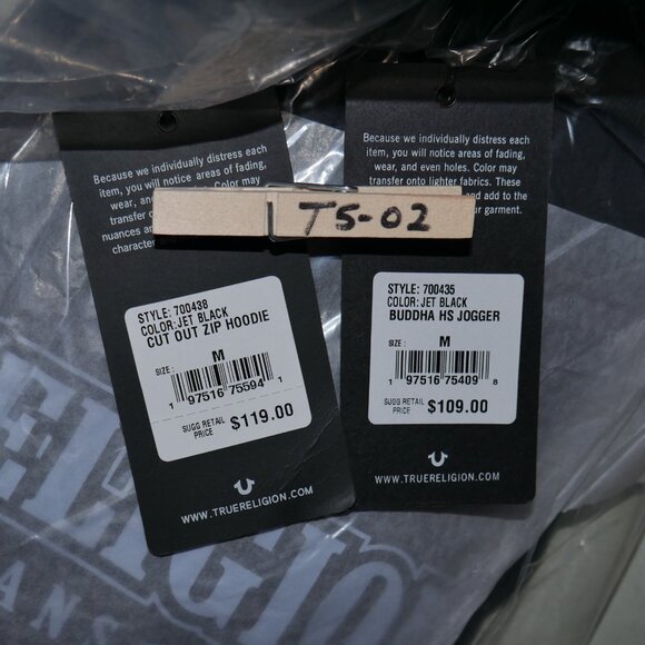 True Religion 2 PC Men's Sweatsuit Denim Logo Hoodie Joggers Tracksuit Set NWT - Picture 11 of 12